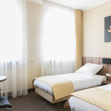 Mandala Hostel & Apartments Poznan Ruang foto