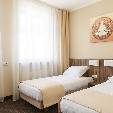 Mandala Hostel & Apartments Poznan Ruang foto