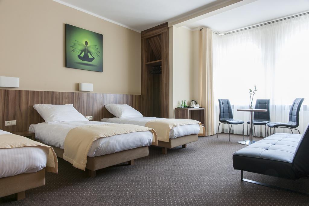 Mandala Hostel & Apartments Poznan Ruang foto